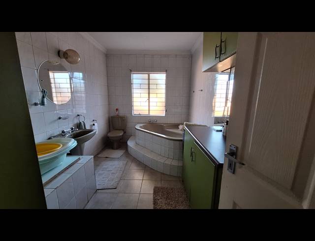 3 BEDROOM HOUSE FOR SALE IN WALDRIFT